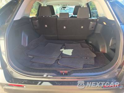 2021 Toyota RAV4 LE - zdjęcie 16 z 28 - miniatura