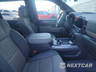 2024 Chevrolet Silverado 2500HD ZR2 Crew Cab Medium Bed - zdjęcie 14 z 38 - miniatura