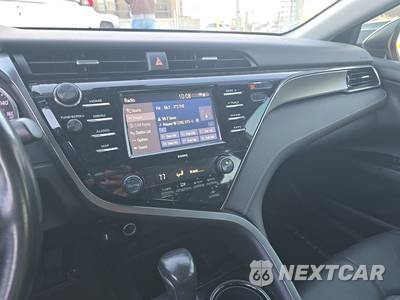 2020 Toyota Camry SE Nightshade - zdjęcie 11 z 38 - miniatura