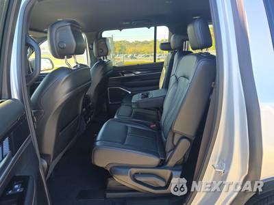 2024 Jeep Wagoneer - zdjęcie 13 z 21 - miniatura