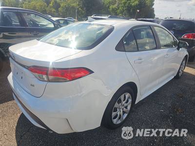 2021 Toyota Corolla LE Sedan - zdjęcie 4 z 38 - miniatura