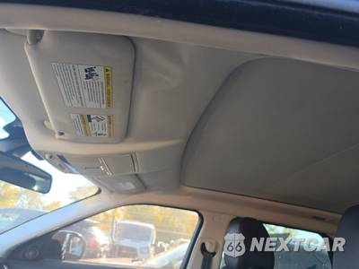 2015 Land Rover Range Rover Evoque Pure Plus - zdjęcie 18 z 29 - miniatura