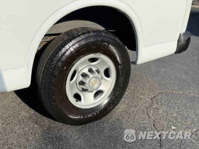 2011 Chevrolet Express 2500 Cargo Van 1WT 135.0" WB - zdjęcie 12 z 18 - miniatura