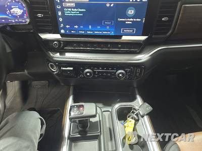 2025 Chevrolet Silverado 1500 High Country Crew Cab Short Bed 3LZ - zdjęcie 11 z 19 - miniatura