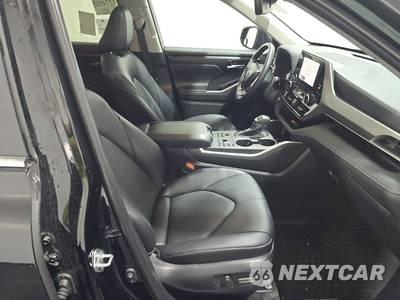 2026 Toyota Highlander XLE - zdjęcie 8 z 21 - miniatura