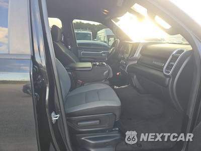 2022 Ram 1500 Big Horn Crew Cab Medium Bed - zdjęcie 8 z 18 - miniatura