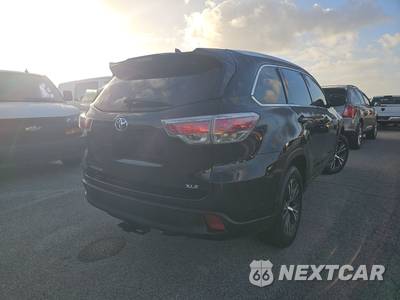 2016 Toyota Highlander XLE - zdjęcie 4 z 24 - miniatura