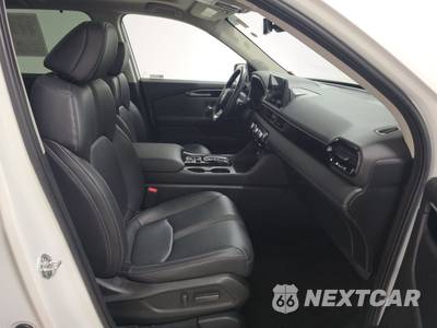 2023 Honda Pilot Touring - zdjęcie 8 z 30 - miniatura