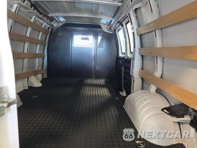 2025 GMC Savana 2500 Cargo Van 1WT 135.0" WB - zdjęcie 16 z 23 - miniatura