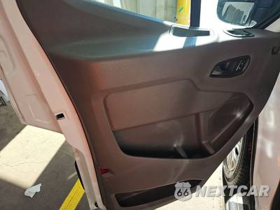 2025 Ford Transit 250 Cargo Van Low Roof 130.0" WB - zdjęcie 9 z 36 - miniatura