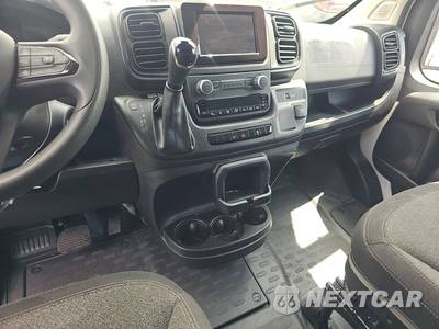 2025 Ram ProMaster 2500 Cargo Van Tradesman w/Passenger Seat Low Roof 136.0" WB - zdjęcie 11 z 31 - miniatura