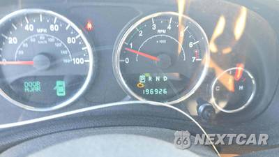 2012 Jeep Wrangler Unlimited Sahara - zdjęcie 27 z 27 - miniatura