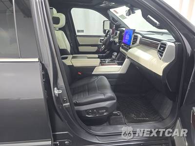 2022 Toyota Tundra Hybrid Capstone Crew Cab Short Bed - zdjęcie 8 z 24 - miniatura