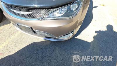 2017 Chrysler Pacifica Touring Plus 121.6" WB - zdjęcie 25 z 44 - miniatura