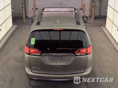 2017 Chrysler Pacifica Touring Plus 121.6" WB - zdjęcie 6 z 44 - miniatura