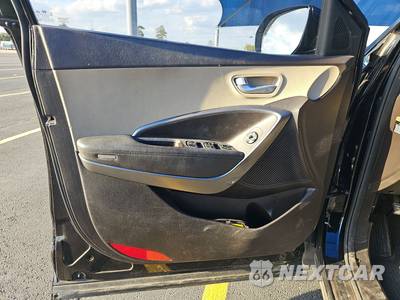 2017 Hyundai Santa Fe Limited - zdjęcie 9 z 31 - miniatura