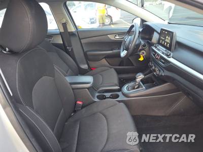2021 Kia Forte LXS - zdjęcie 8 z 28 - miniatura