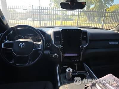 2020 Ram 1500 Big Horn Crew Cab Short Bed - zdjęcie 8 z 21 - miniatura