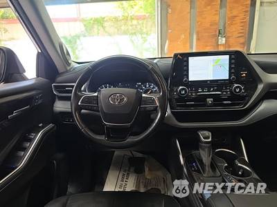 2021 Toyota Highlander Limited - zdjęcie 8 z 20 - miniatura