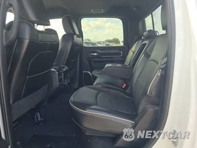 2023 Ram 2500 Laramie Crew Cab Medium Bed - zdjęcie 13 z 27 - miniatura