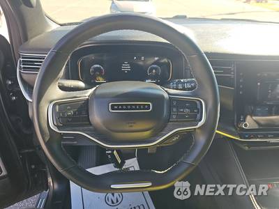 2023 Jeep Wagoneer L Series III - zdjęcie 16 z 24 - miniatura