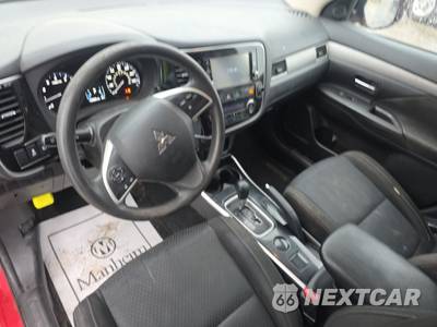 2018 Mitsubishi Outlander ES - zdjęcie 11 z 41 - miniatura
