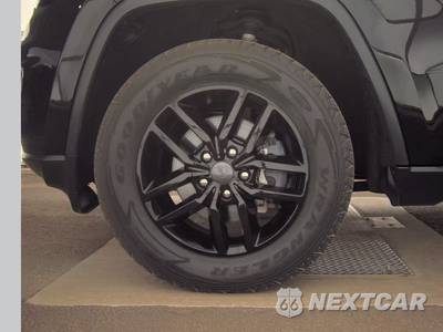 2020 Jeep Grand Cherokee North Edition - zdjęcie 9 z 24 - miniatura