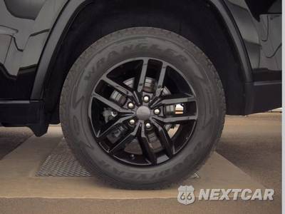 2020 Jeep Grand Cherokee North Edition - zdjęcie 12 z 24 - miniatura