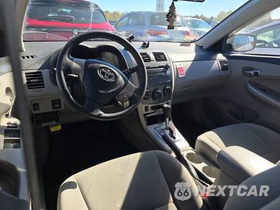2011 Toyota Corolla LE - zdjęcie 11 z 30 - miniatura