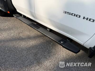 2020 Chevrolet Silverado 3500HD Cab Chassis LT Crew Cab 1LT DRW - zdjęcie 14 z 36 - miniatura
