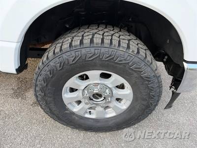 2024 Ford Super Duty F-250 XLT Crew Cab Long Bed - zdjęcie 12 z 36 - miniatura