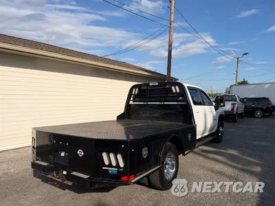 2020 Chevrolet Silverado 3500HD Cab Chassis LT Crew Cab 1LT DRW - zdjęcie 10 z 36 - miniatura