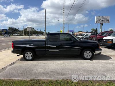 2007 Chevrolet Silverado 1500 Classic LT Extended Cab Medium Bed 1LT w/Rear Doors - zdjęcie 5 z 31 - miniatura
