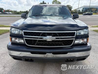 2007 Chevrolet Silverado 1500 Classic LT Extended Cab Medium Bed 1LT w/Rear Doors - zdjęcie 7 z 31 - miniatura
