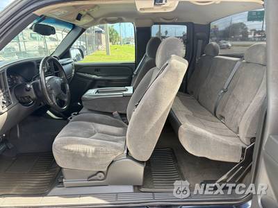 2007 Chevrolet Silverado 1500 Classic LT Extended Cab Medium Bed 1LT w/Rear Doors - zdjęcie 12 z 31 - miniatura