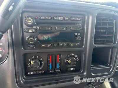 2007 Chevrolet Silverado 1500 Classic LT Extended Cab Medium Bed 1LT w/Rear Doors - zdjęcie 26 z 31 - miniatura