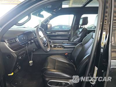 2024 Jeep Wagoneer L - zdjęcie 7 z 42 - miniatura