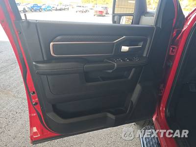 2026 Ram 2500 Big Horn Crew Cab Medium Bed - zdjęcie 9 z 20 - miniatura