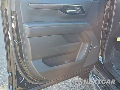 2025 Chevrolet Suburban Premier 1LZ - zdjęcie 9 z 21 - miniatura