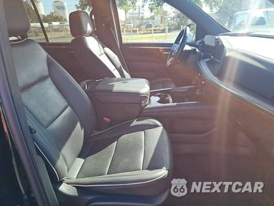 2025 Chevrolet Tahoe Premier 1LZ - zdjęcie 8 z 30 - miniatura