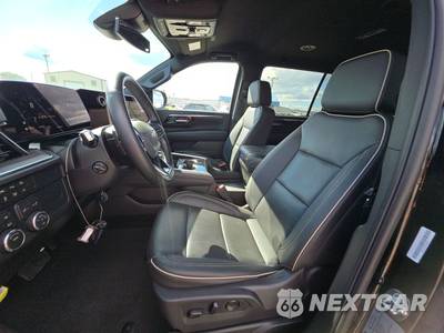 2026 Chevrolet Suburban Premier 1LZ - zdjęcie 7 z 23 - miniatura