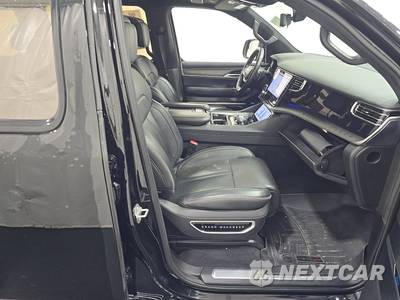 2023 Jeep Grand Wagoneer Series II Obsidian - zdjęcie 8 z 27 - miniatura