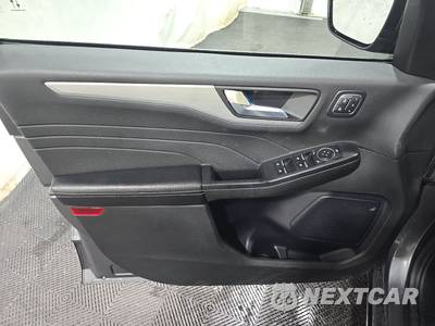 2024 Ford Escape Platinum - zdjęcie 9 z 25 - miniatura