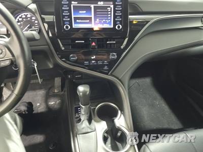 2024 Toyota Camry SE - zdjęcie 11 z 19 - miniatura