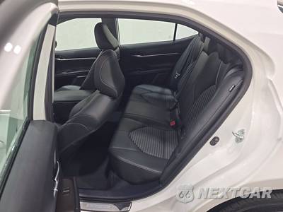 2024 Toyota Camry SE - zdjęcie 13 z 25 - miniatura