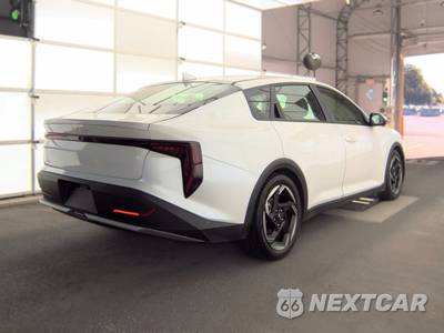 2025 Kia K4 EX - zdjęcie 5 z 46 - miniatura