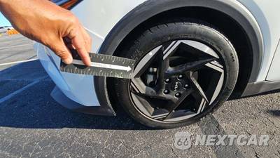 2025 Kia K4 EX - zdjęcie 30 z 46 - miniatura