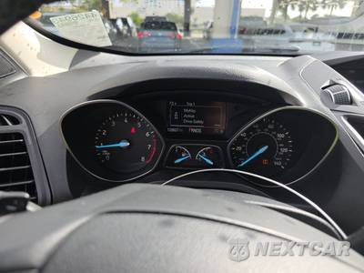 2017 Ford Escape SE - zdjęcie 12 z 27 - miniatura