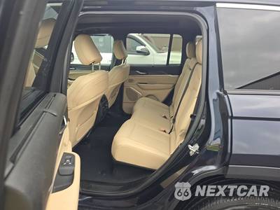 2023 Jeep Grand Cherokee 4xe - zdjęcie 13 z 28 - miniatura