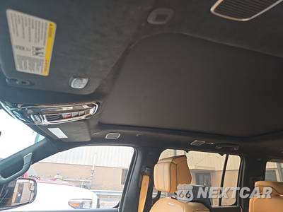 2023 Jeep Grand Wagoneer L Series III - zdjęcie 20 z 31 - miniatura